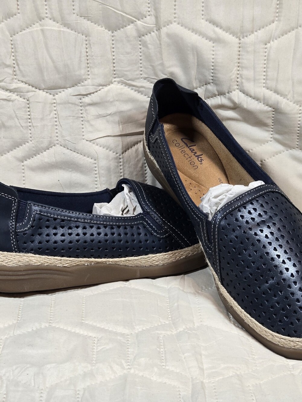 Womens Clarks Elaina Ruby Espadrille Slip-On Leather Flats - Navy Blue - Sz 9 - Picture 2 of 9